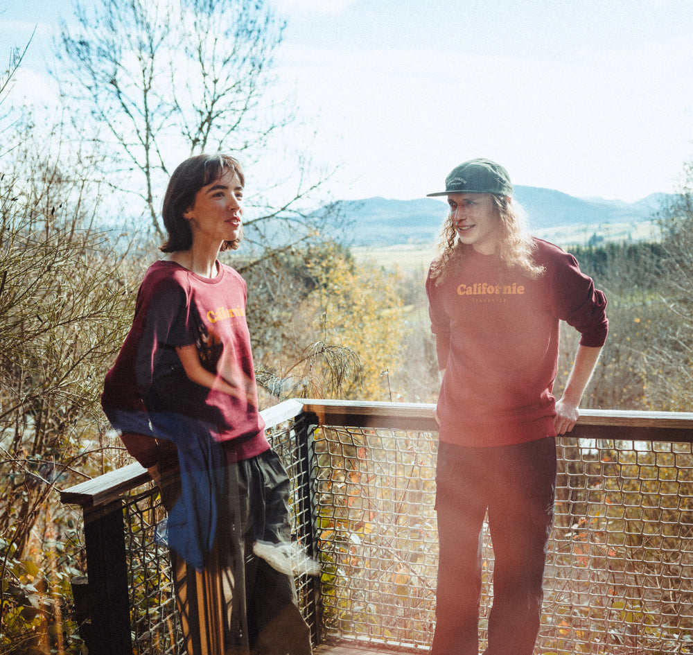Women Crewneck Vintage Logo Burgundy