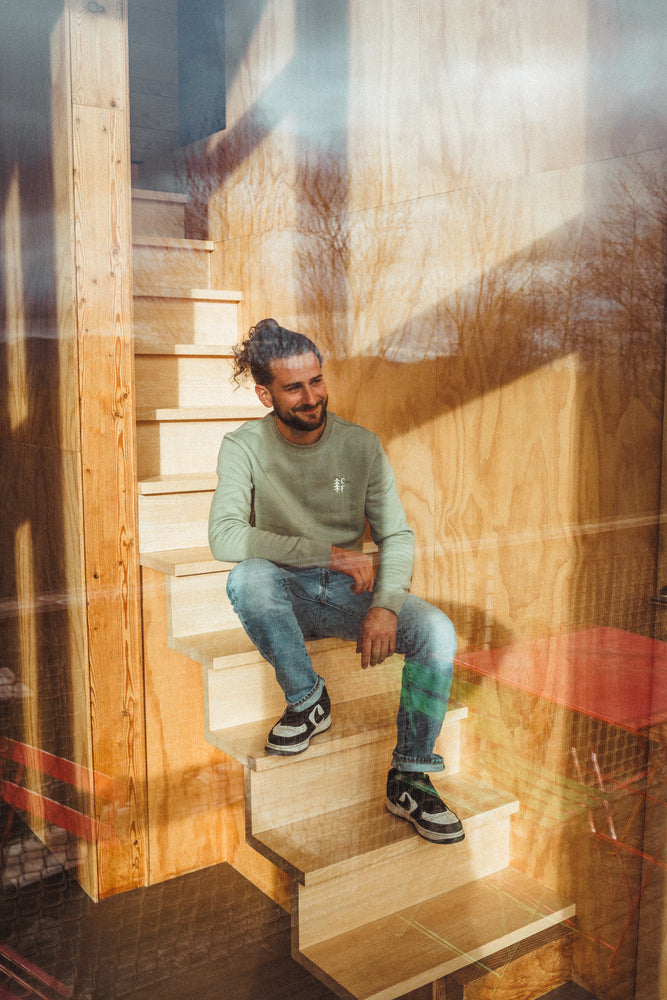 Crewneck CF Tree Almond